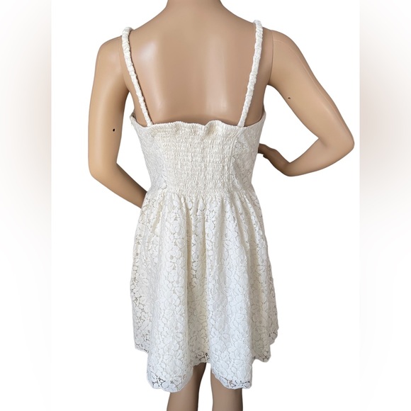 Aritzia Talula Sundress with removable straps - Picture 2 of 5